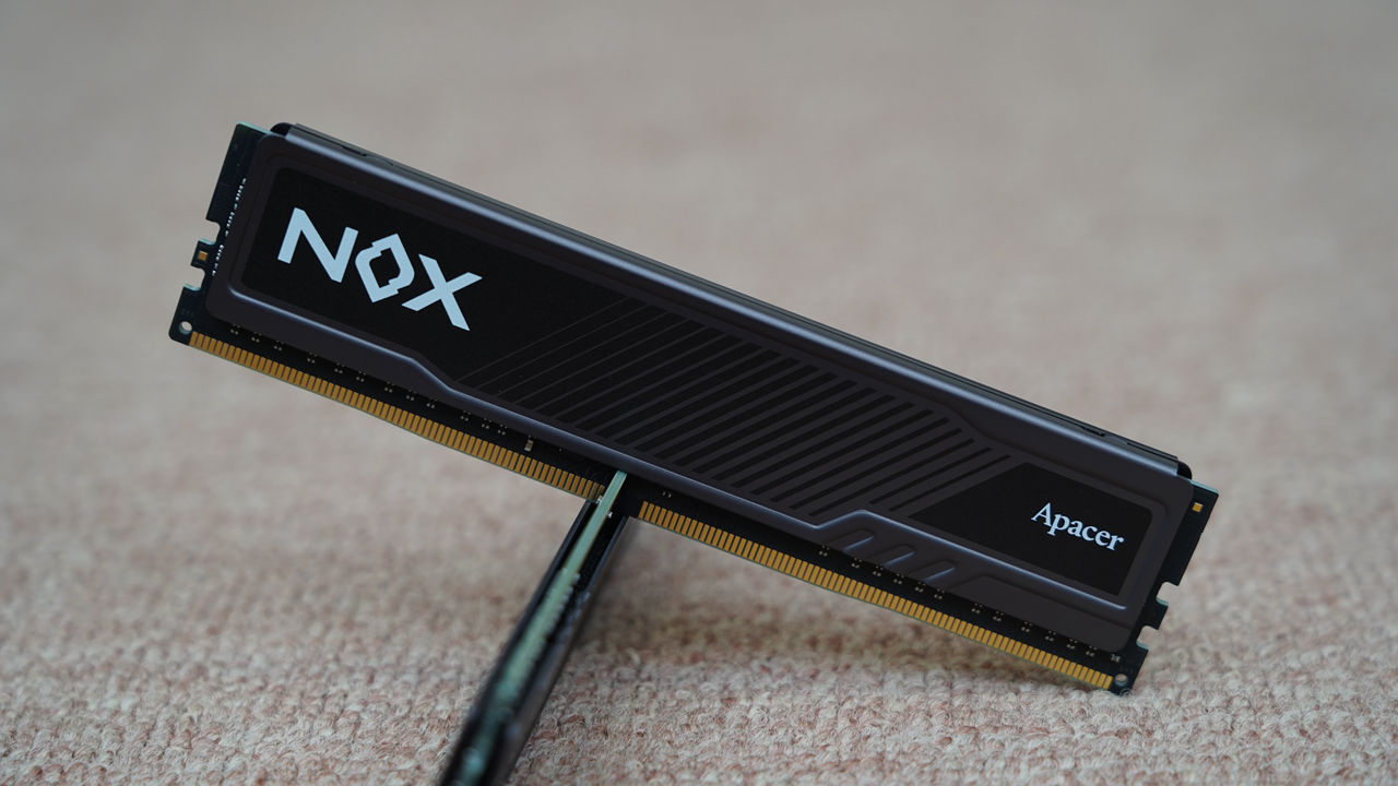 低调高频马甲条，宇瞻NOXDDR4400016G×2内存体验分享