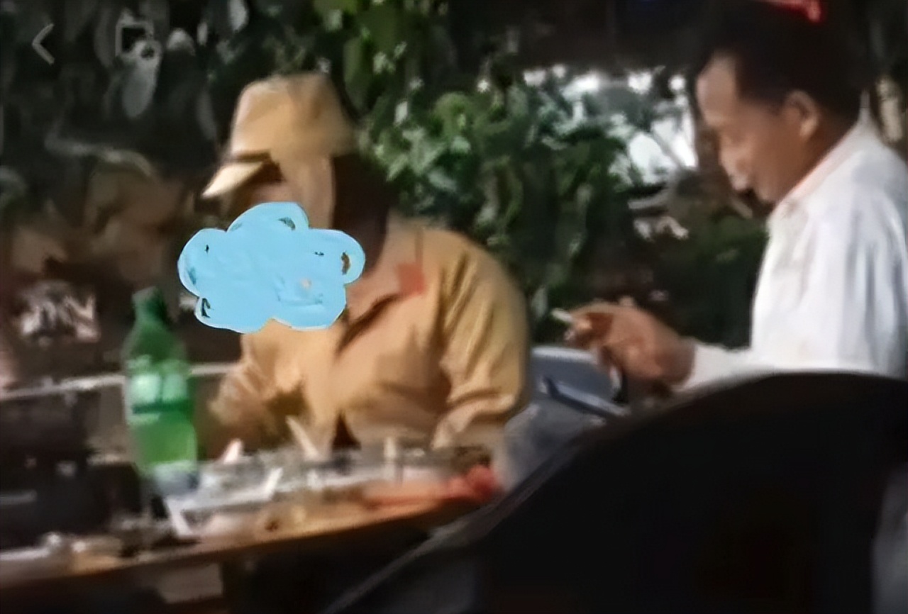 海口通报女子穿日本军装,海口女子穿日本军服后续