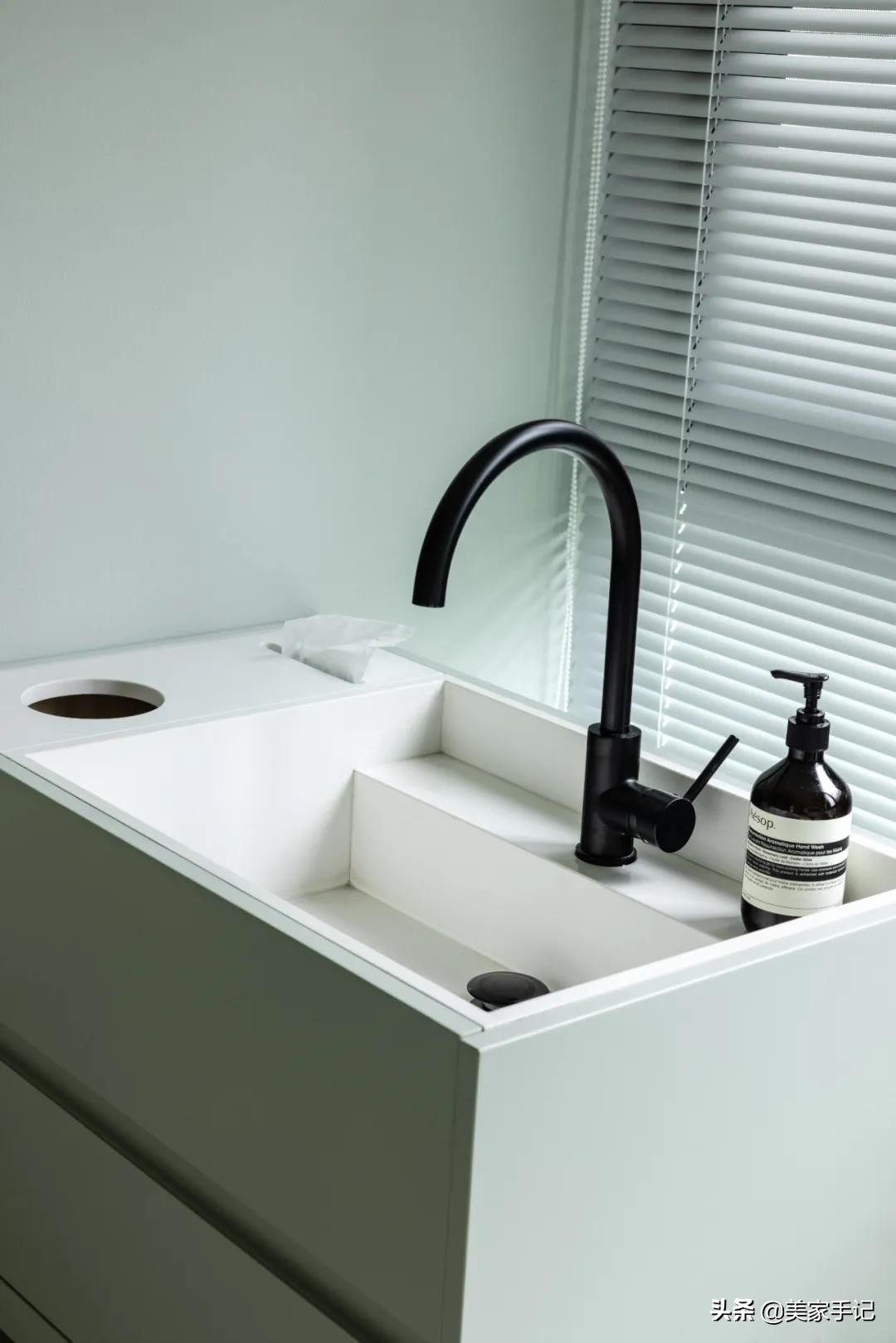 成都164㎡的小屋火了，仅凭一个玄关就圈粉无数，家居氛围太棒了