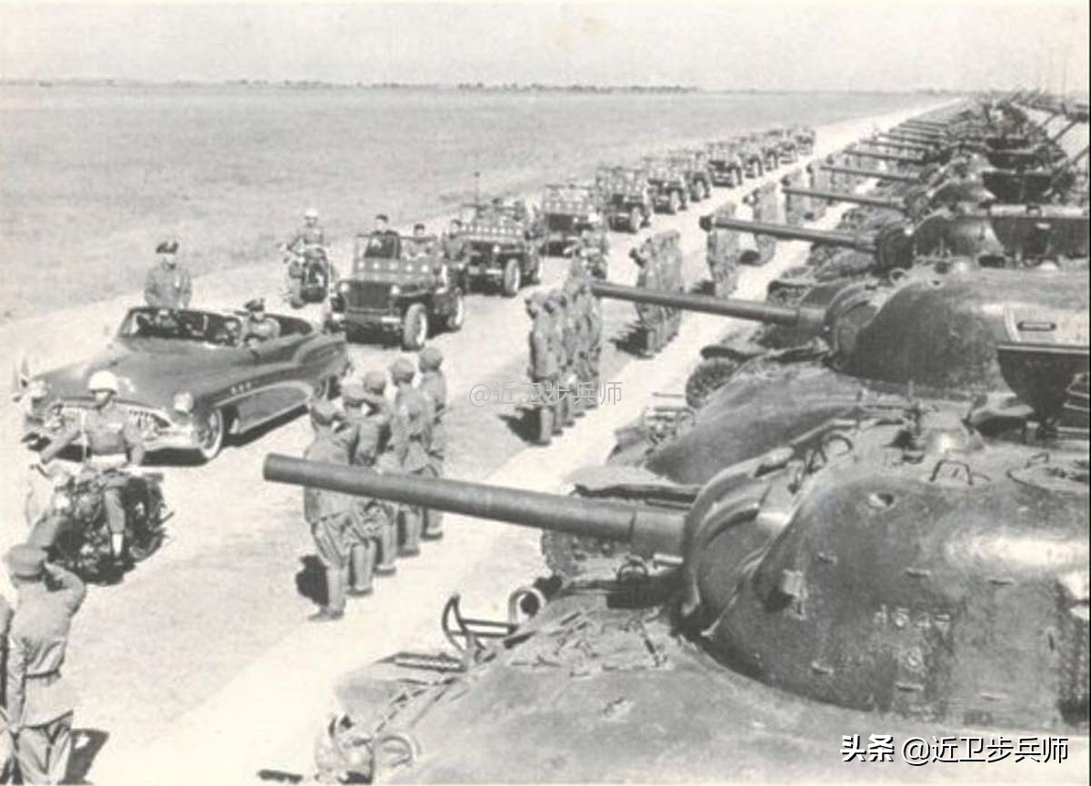 谢尔曼m4a1坦克简介,m4谢尔曼坦克有多少种型号