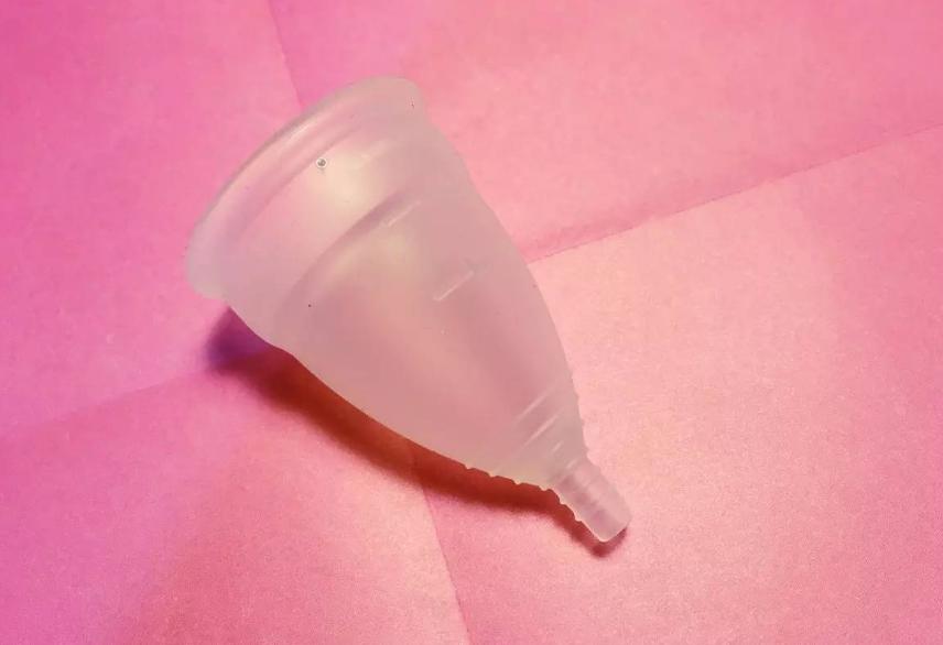 月经杯与卫生巾优缺点,姨妈杯能代替卫生巾吗