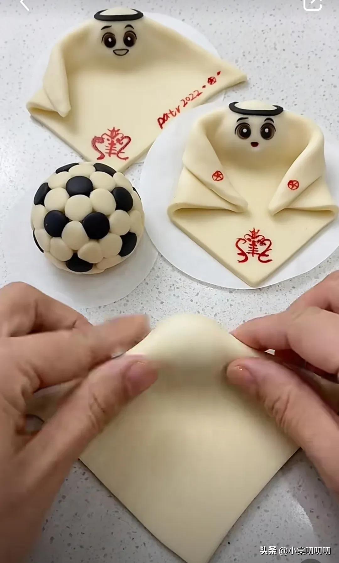 卡塔尔富豪表情包视频,卡塔尔表情包小黄脸不带白边