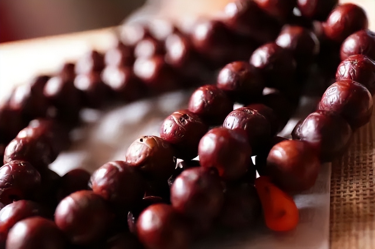 凤眼玉化牛津红要多久,凤眼菩提大小不一样值得盘玩吗