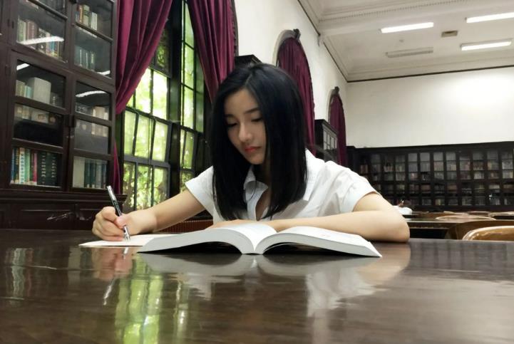 新课标、新教材、新高考背景下，关于高一语文课程教学的几点思考