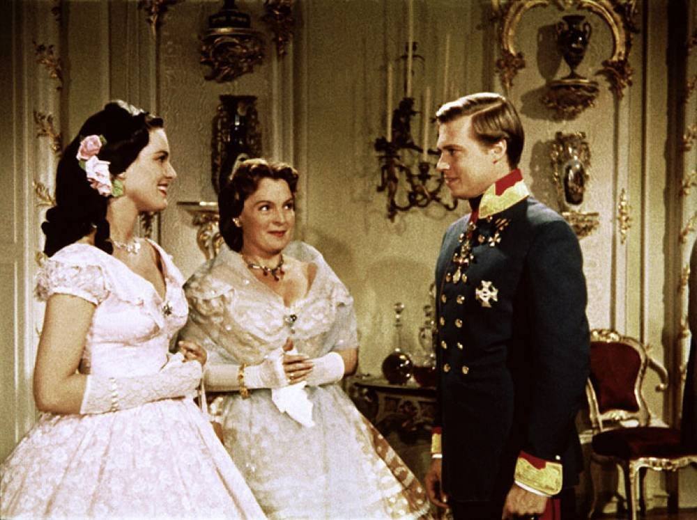 茜茜公主真的美吗,茜茜公主绝美造型