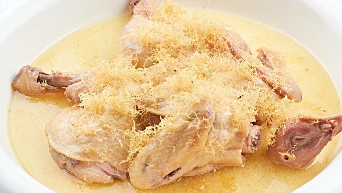 炖鸡汤都放哪些食材好喝,炖鸡汤的正确做法放什么