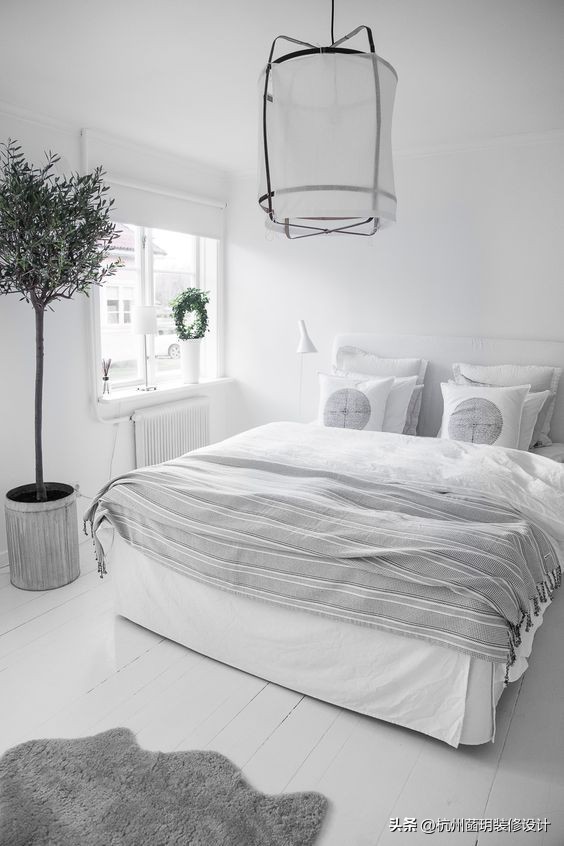 白色、粉色、蓝色、灰色，四大色系卧室墙壁搭配分享~