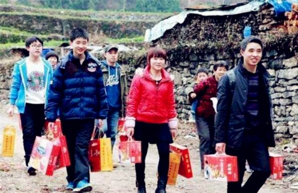 当年走亲戚的真实经历,记录真实生活回老家走亲戚