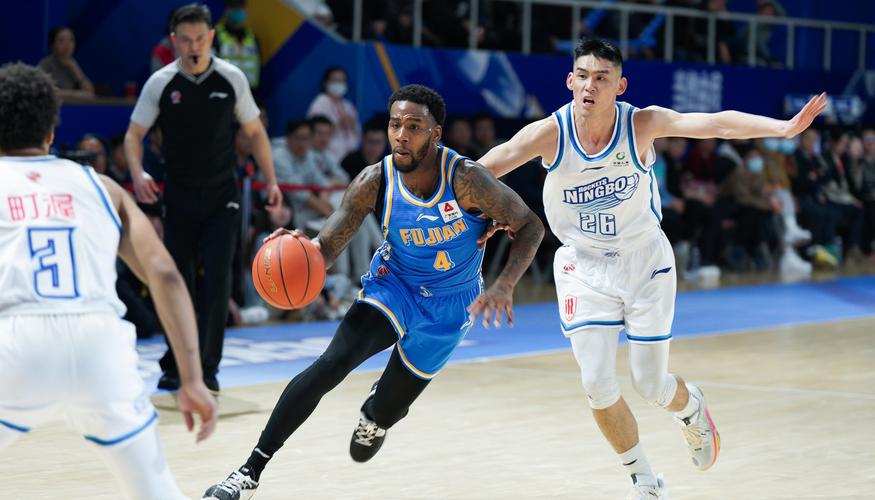 姚明cba各项数据纪录,cba总决赛姚明51分21篮板