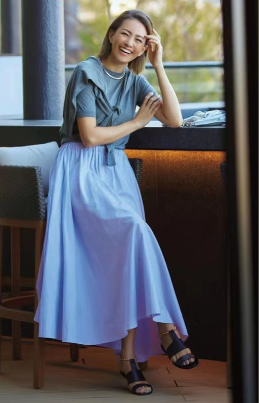 直筒裙和伞裙哪个有气质,伞裙连衣裙蓬蓬裙