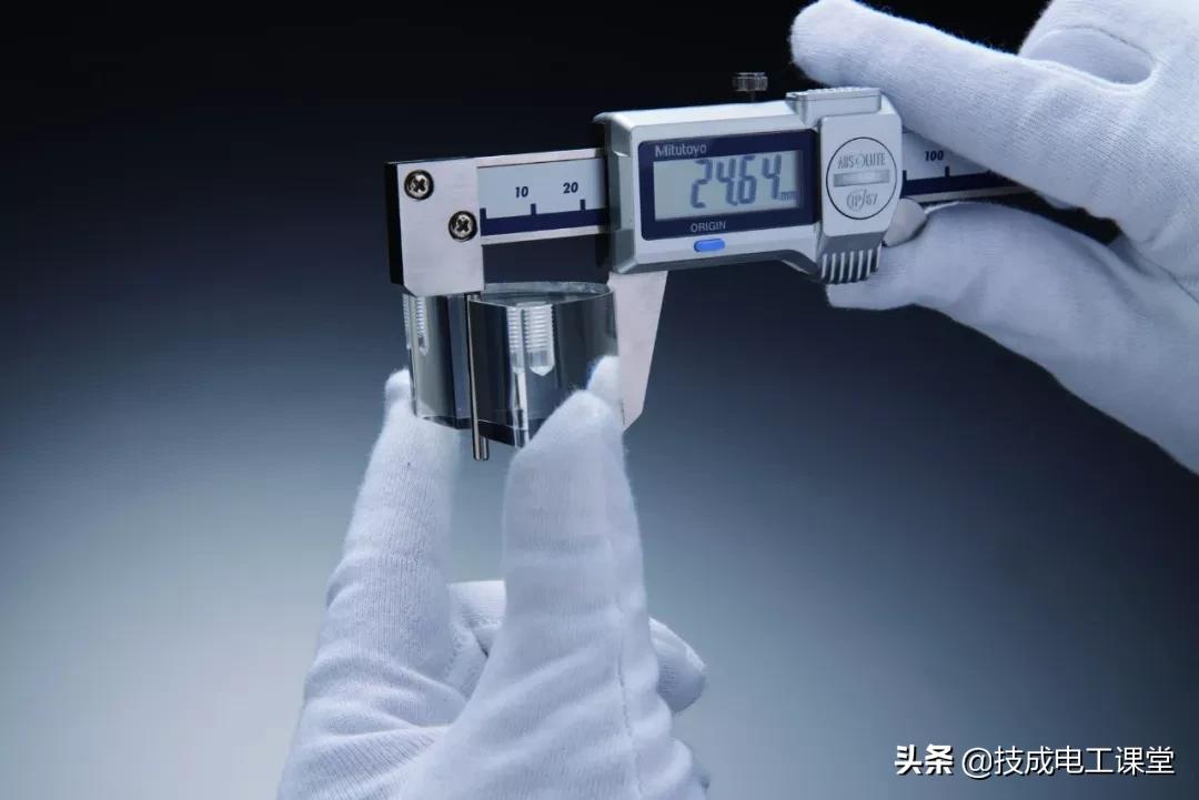 卡尺用0.8还是2.0,卡尺怎么用视频教程