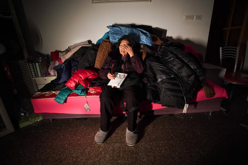 90岁奶奶陈金英的事迹,陈金英十年还债2077万元