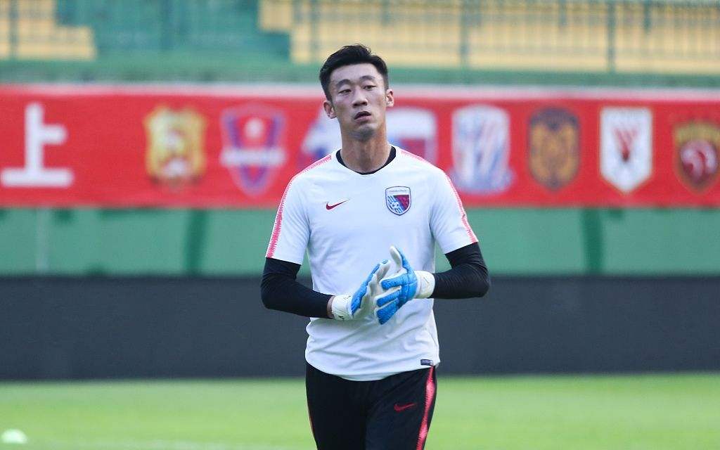 国足太太团斗艳美如画,国足太太团真实身材