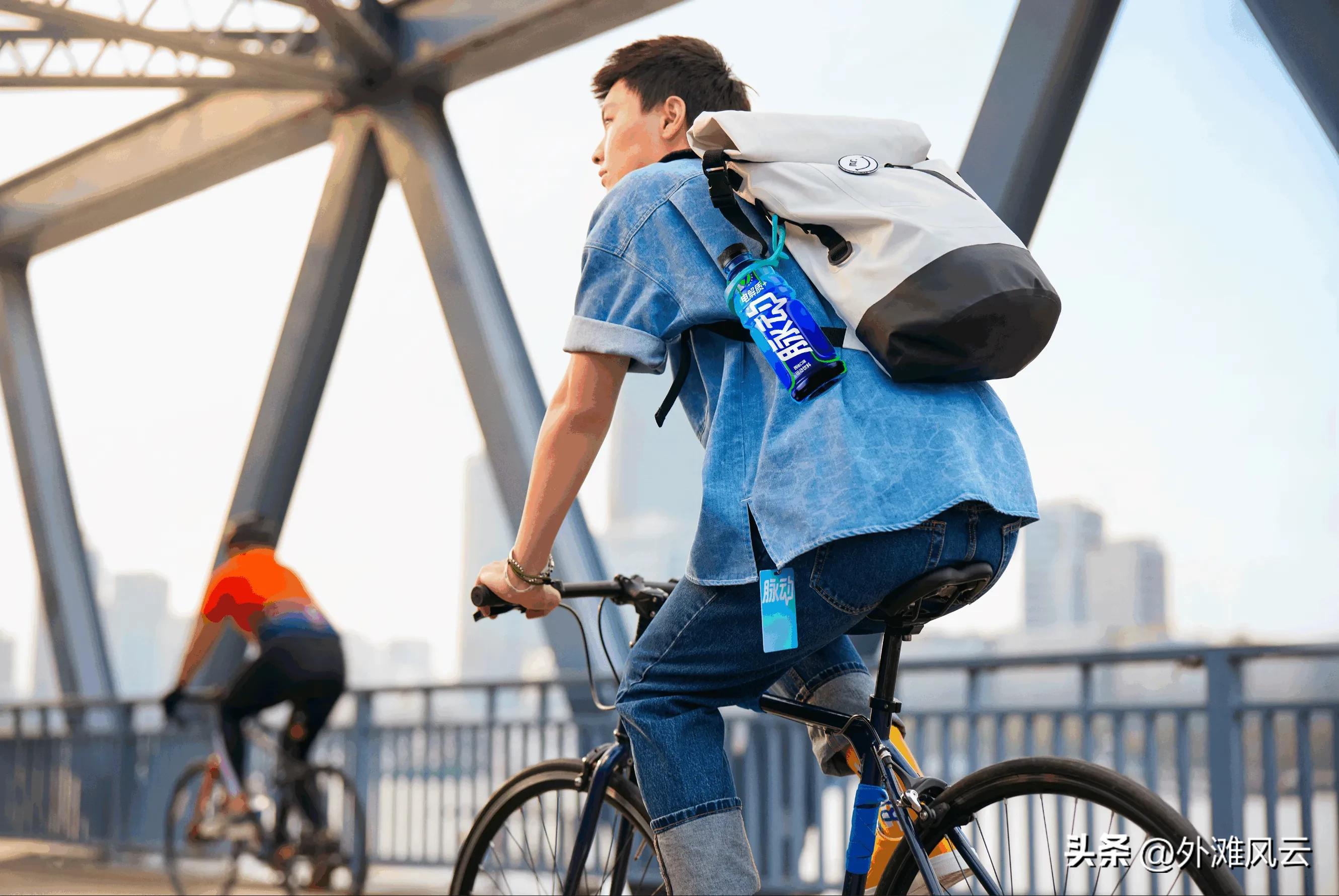 添加天然椰子水！脉动重磅推“电解质+”新品