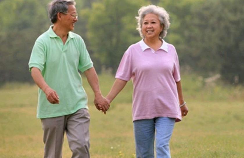 为什么很多人过了50浑身疼,为什么很多女性一到50岁就浑身疼