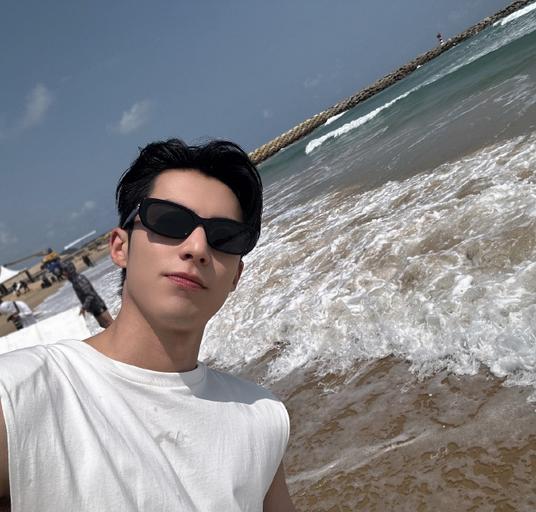 王鹤棣是不是成熟了,王鹤棣内娱的颜值天花板