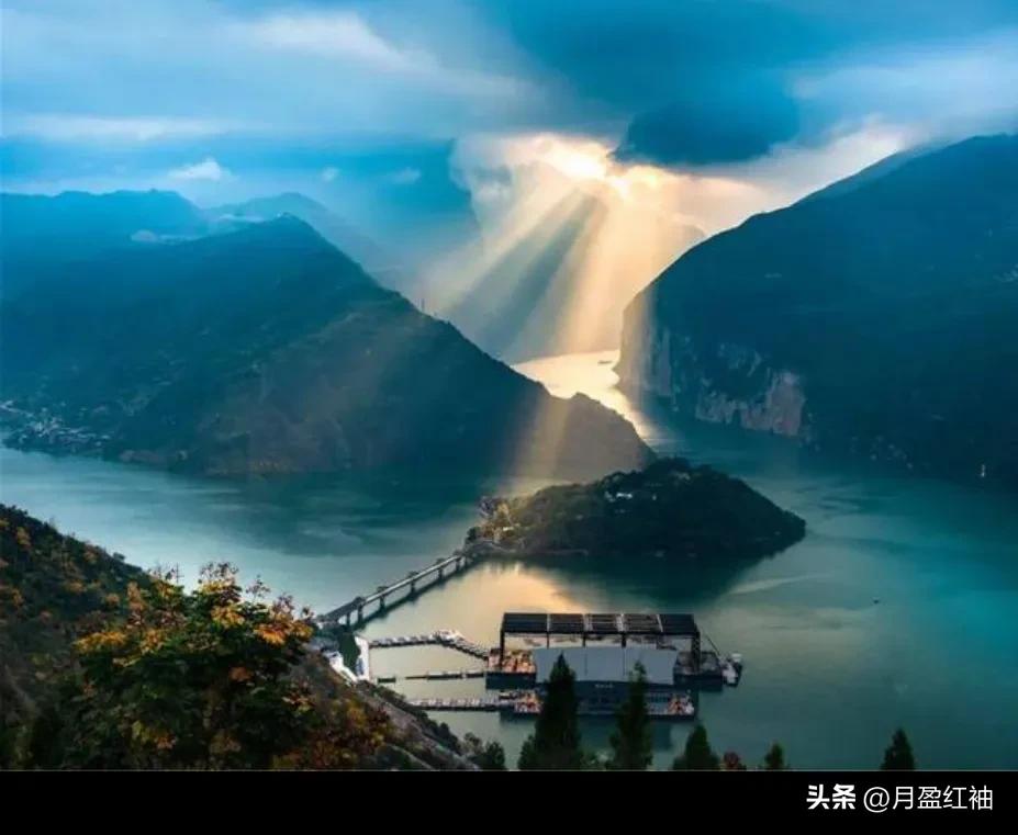 三峡蓄水前的白帝城,白帝城在三峡未蓄水时什么样