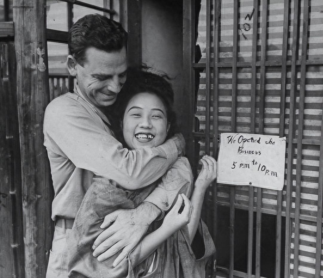 变态的纳粹德国，*光脱**犹太人女人衣服，集体*杀屠**!2