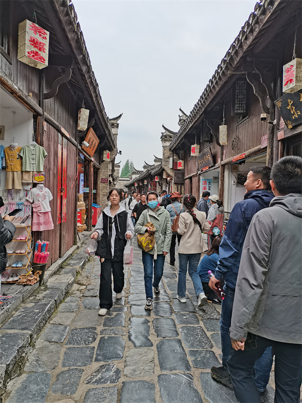 合肥三河古镇值不值得去,三河古镇人力车值不值得坐