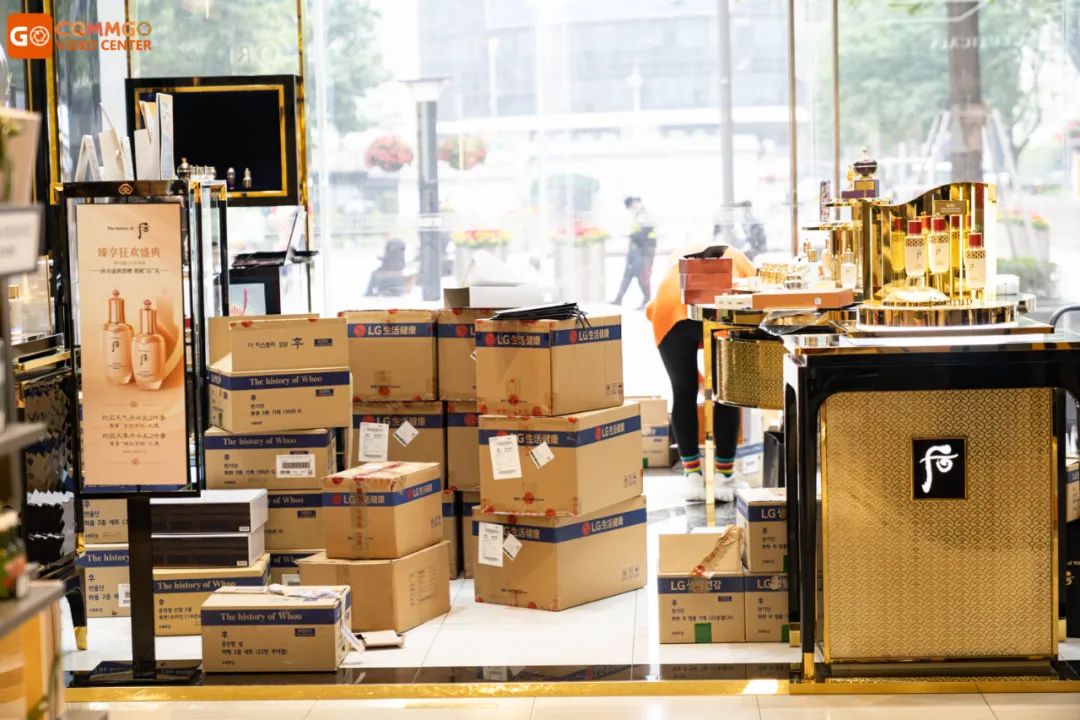 一口气逛了4大商圈，我们久违了的重庆回来了