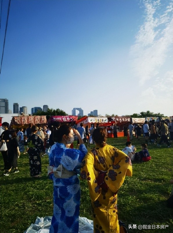 中国人一家三口定居日本幸福生活,上海人在日本定居