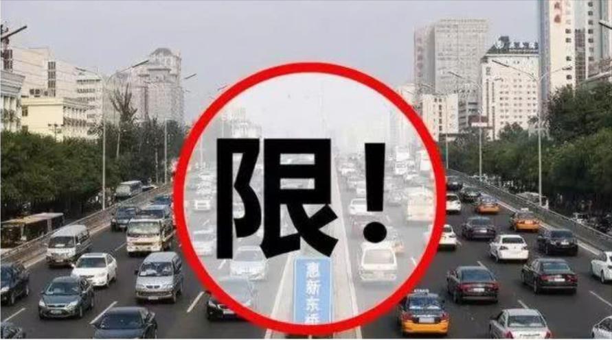 北京二手车堆积如山,二手车堆积如山价格低至1000