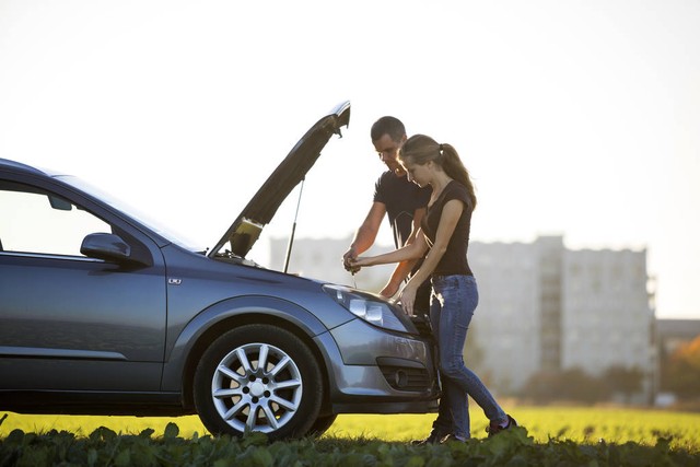 6年30000公里轮胎需要换吗,两万公里轮胎坏一个需要换一对吗