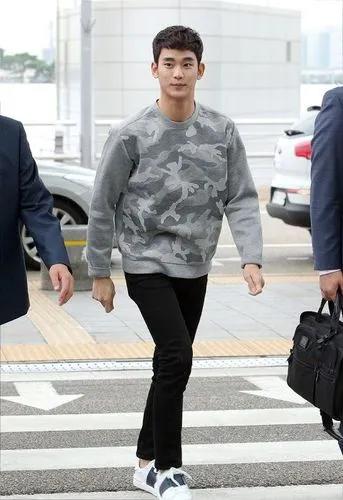 为什么韩国明星拼命追求水光肌,韩娱水光肌效果