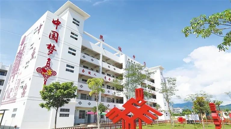 白沙中学校内环境,白沙中学校园环境