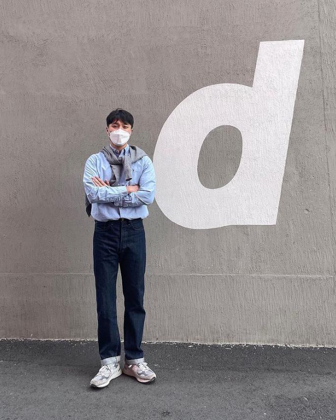 通勤男士穿搭春季搭配高级感,每日搭配分享男时尚穿搭21岁