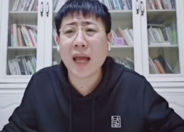 《二舅》爆红背后:为流量才起的标题,精神内耗为何触动年轻人?