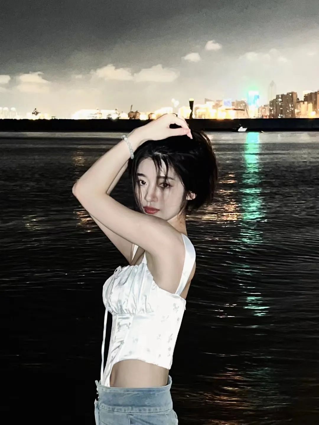 拒做油美人7招告别脸部油腻,夏日控油五步走法