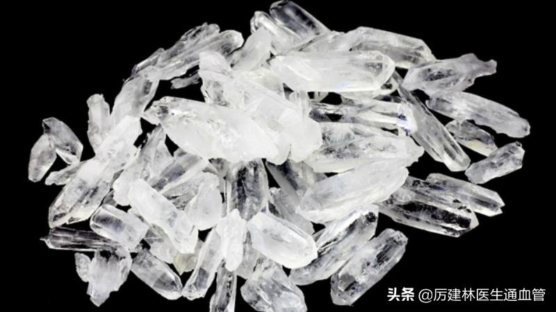 油条一定含铅吗,油条明矾超标对身体危害