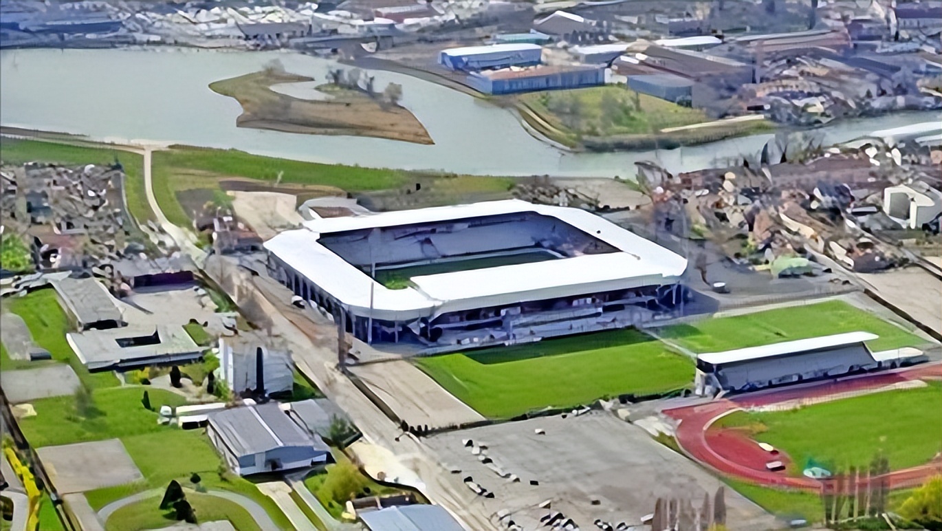 英法德西意低级别足球联赛,欧洲足坛十大震撼球场