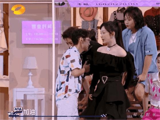 王鹤棣出席活动微博惊艳,王鹤棣一夜爆红的反应