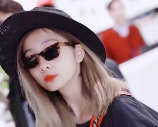 他恋情曝光，亲密照流出，女生却被“荡妇羞辱”？