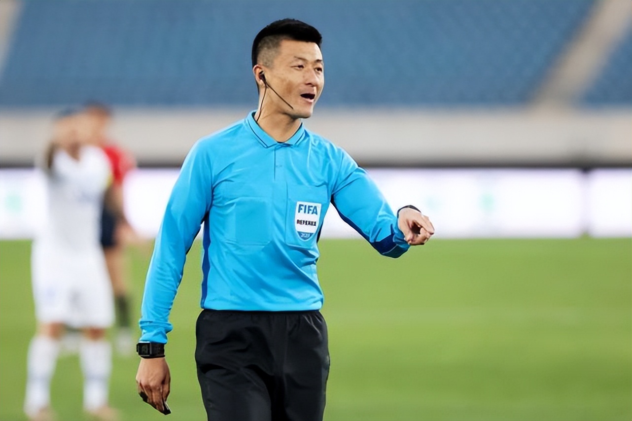 4名中国裁判执裁足球亚洲杯决赛,u23亚洲杯足球裁判