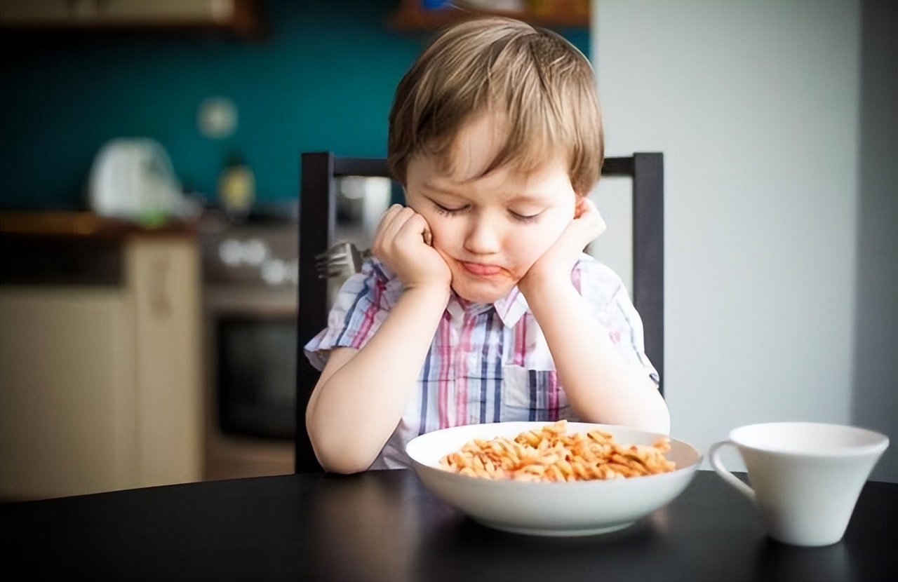 孩子夏天缺钙的症状,孩子缺钙高发季节