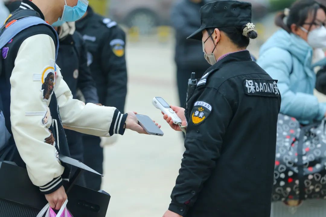 真暖：开学了，“妈妈牌”行李箱，年度最爱…