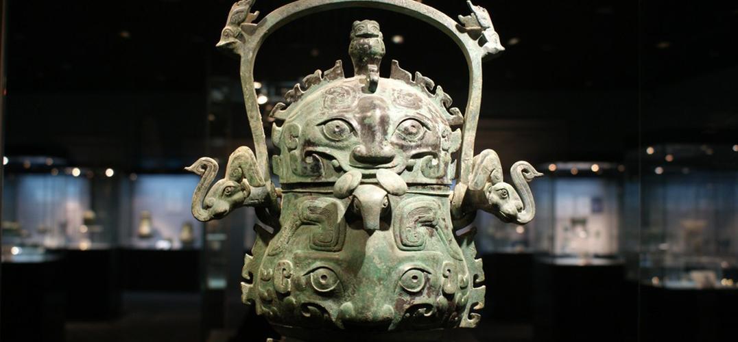 周原出土青铜器10册重20公斤,周原遗址出土青铜器铭文写了什么