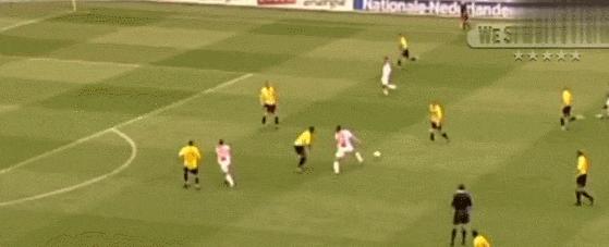 绿茵信仰哈兰德和吉鲁,吉鲁是高中锋吗