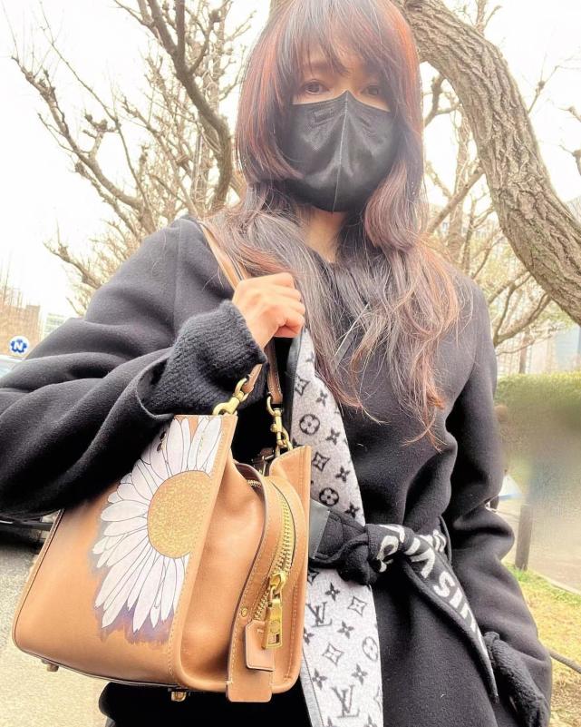 51岁工藤静香久违换发型,51岁工藤静香