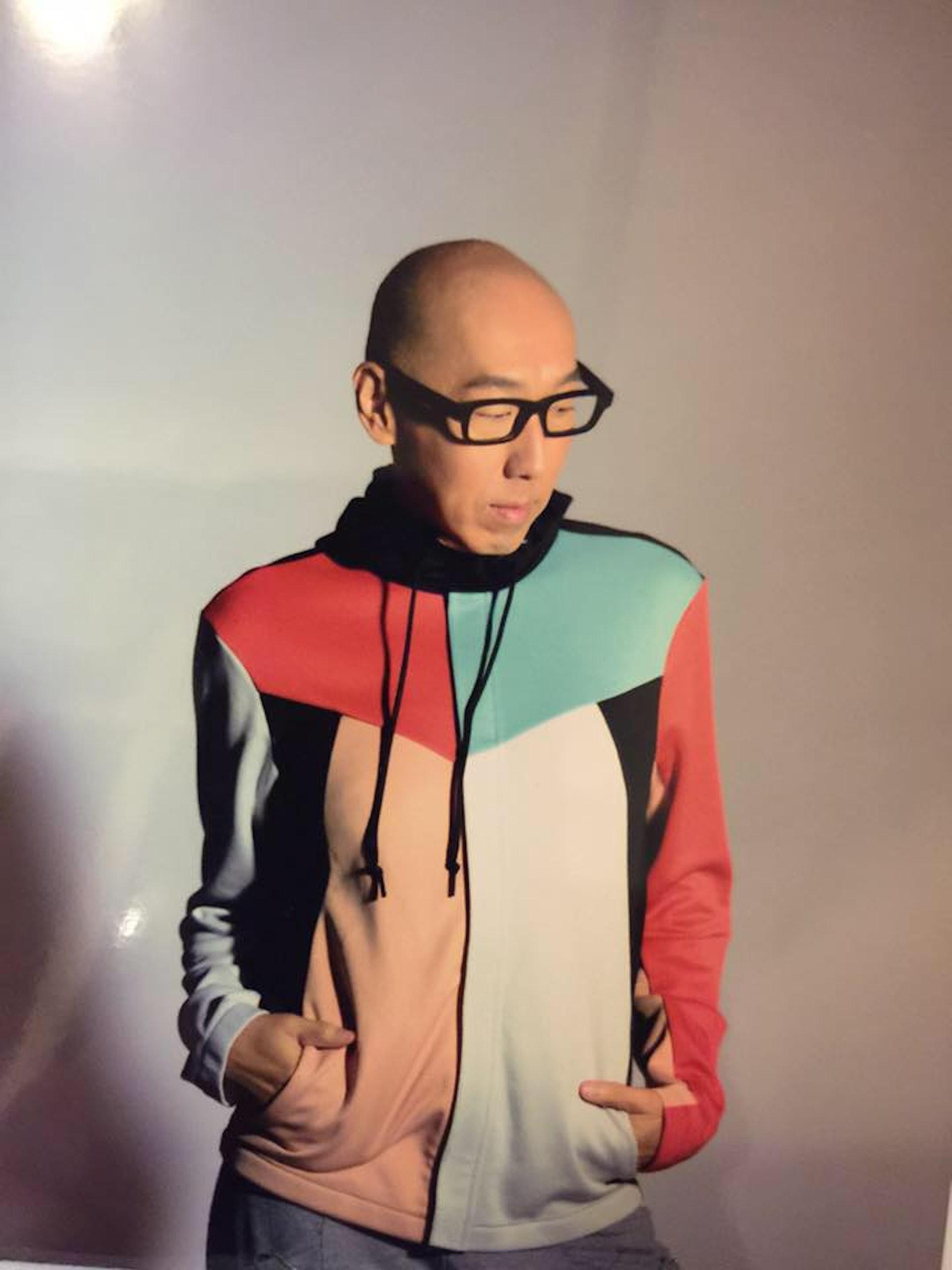 香港男星突然自杀身亡，将香港娱乐圈世态炎凉的真相，扒了底朝天