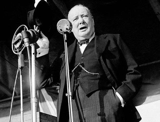 卡尔邓尼茨狼群视频,大西洋战役邓尼茨