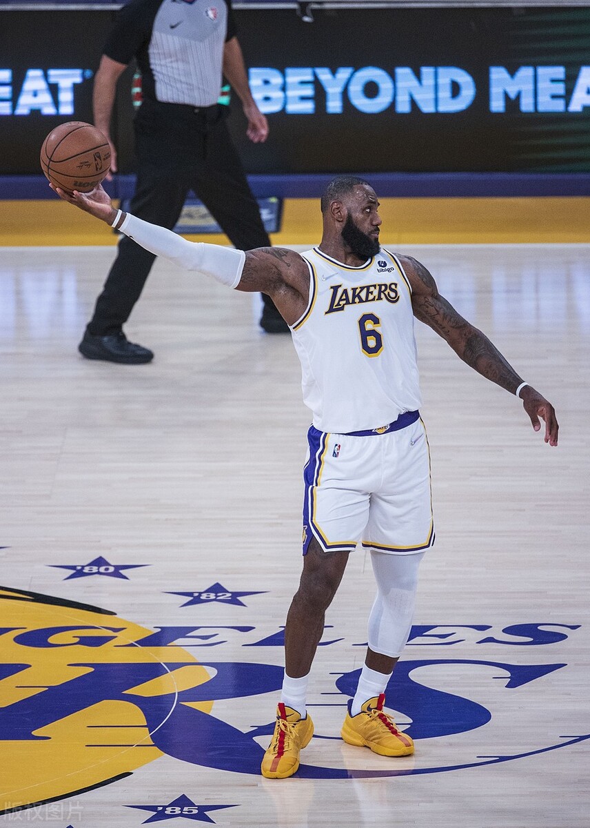 詹姆斯核酸检测阳性,詹姆斯新冠检测呈阳性隔离