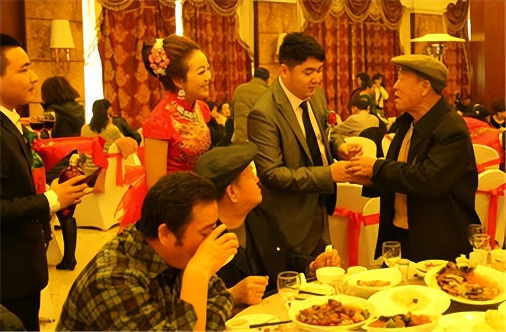 白手起家创业卖酒,如何靠卖酒赚到一个亿