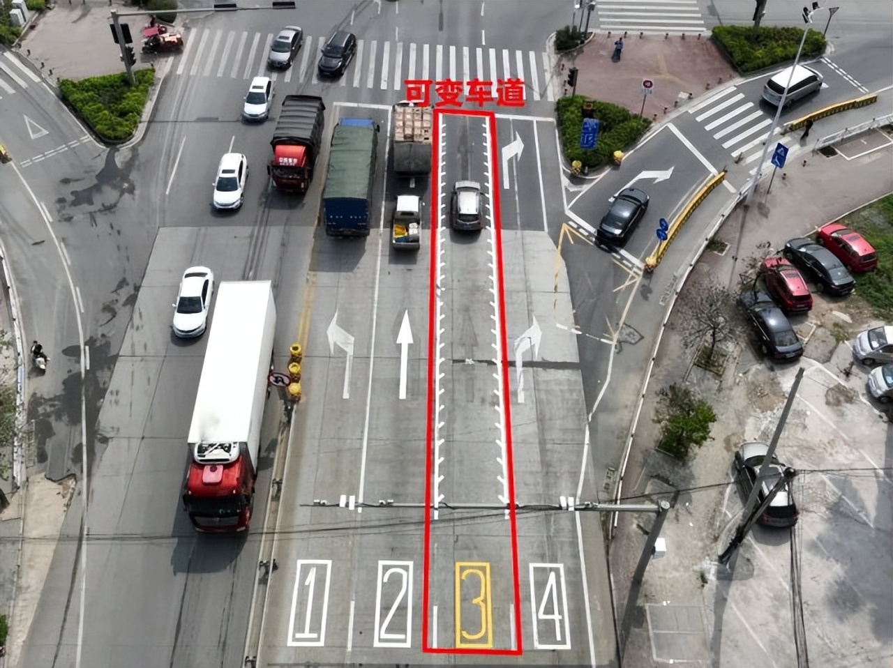 这个路口可变车道“时空一体化”改造完成，如何通行看这里！