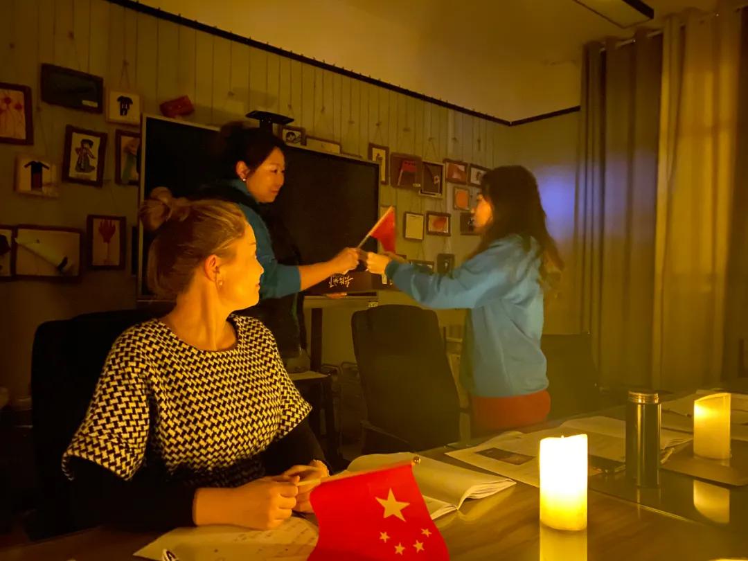 【玩转富蕴】“沉浸式体验”和“跨时空对话”-红色剧本杀为营地红色教育解锁新模式