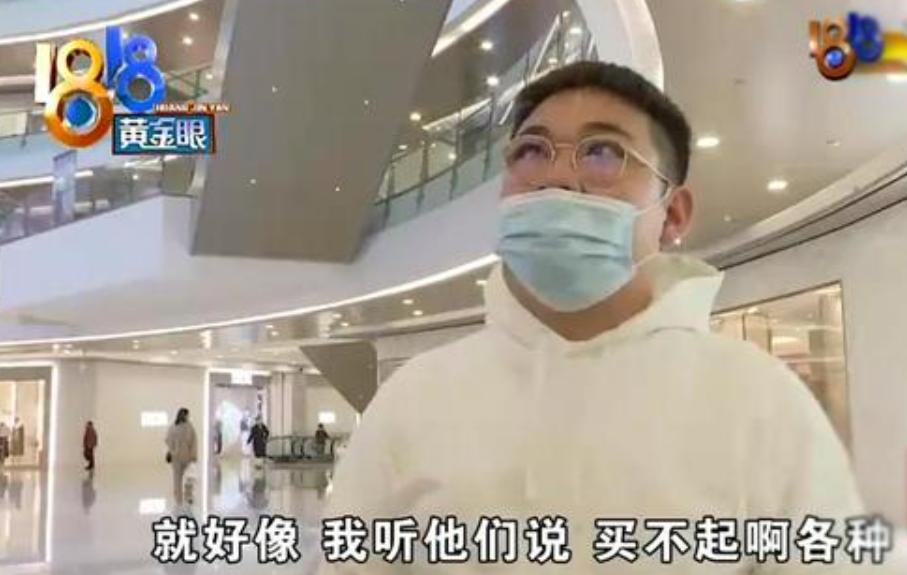 鍗″湴浜氱殑鐜懓閲戣壊,鍗″湴浜氱殑鐝犲疂鎴掓寚