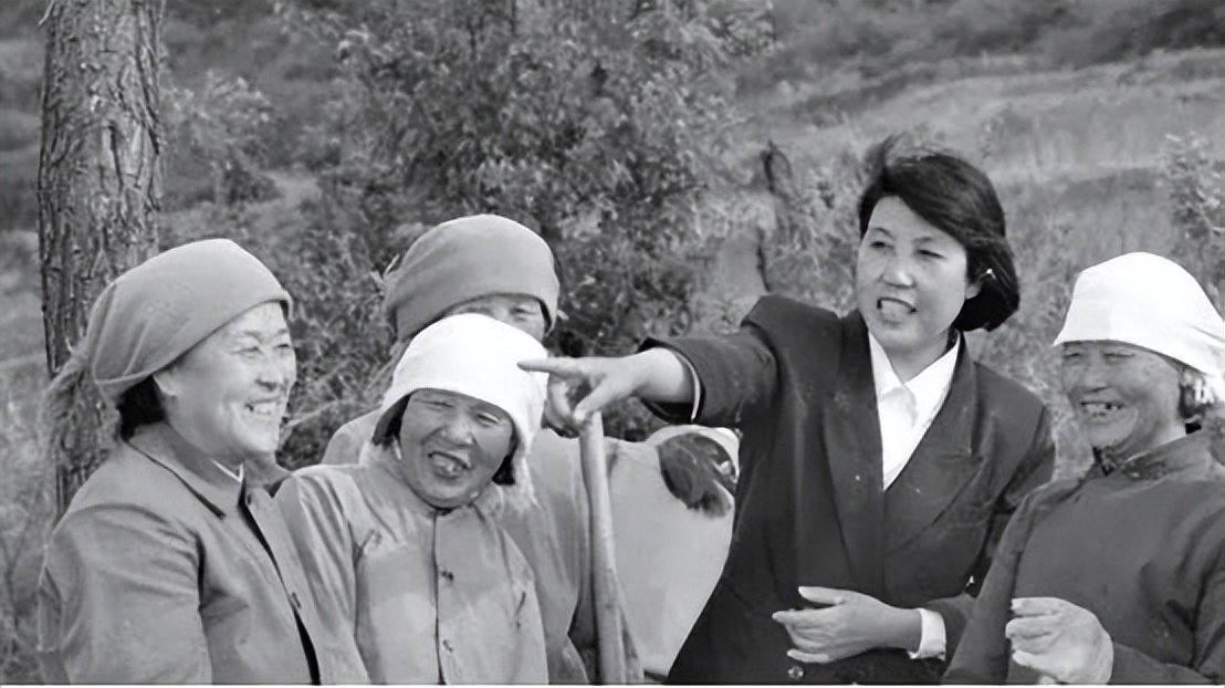 深扒历史铁姑娘郭凤莲的艰难转身,山西大寨郭凤莲图
